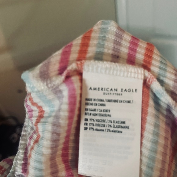 Halter top - Picture 2 of 2